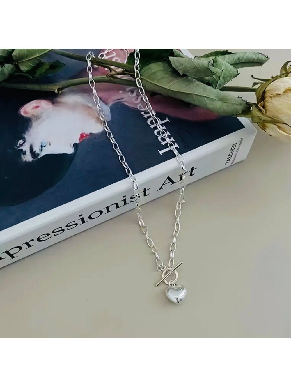 New - Exquisite Heart Pendant Necklace - Dainty Romantic Clavicle Chain